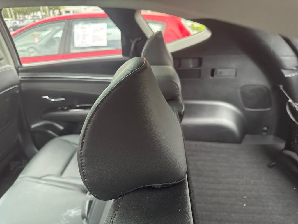 Certified 2024 Hyundai Tucson Limited FWD image 19