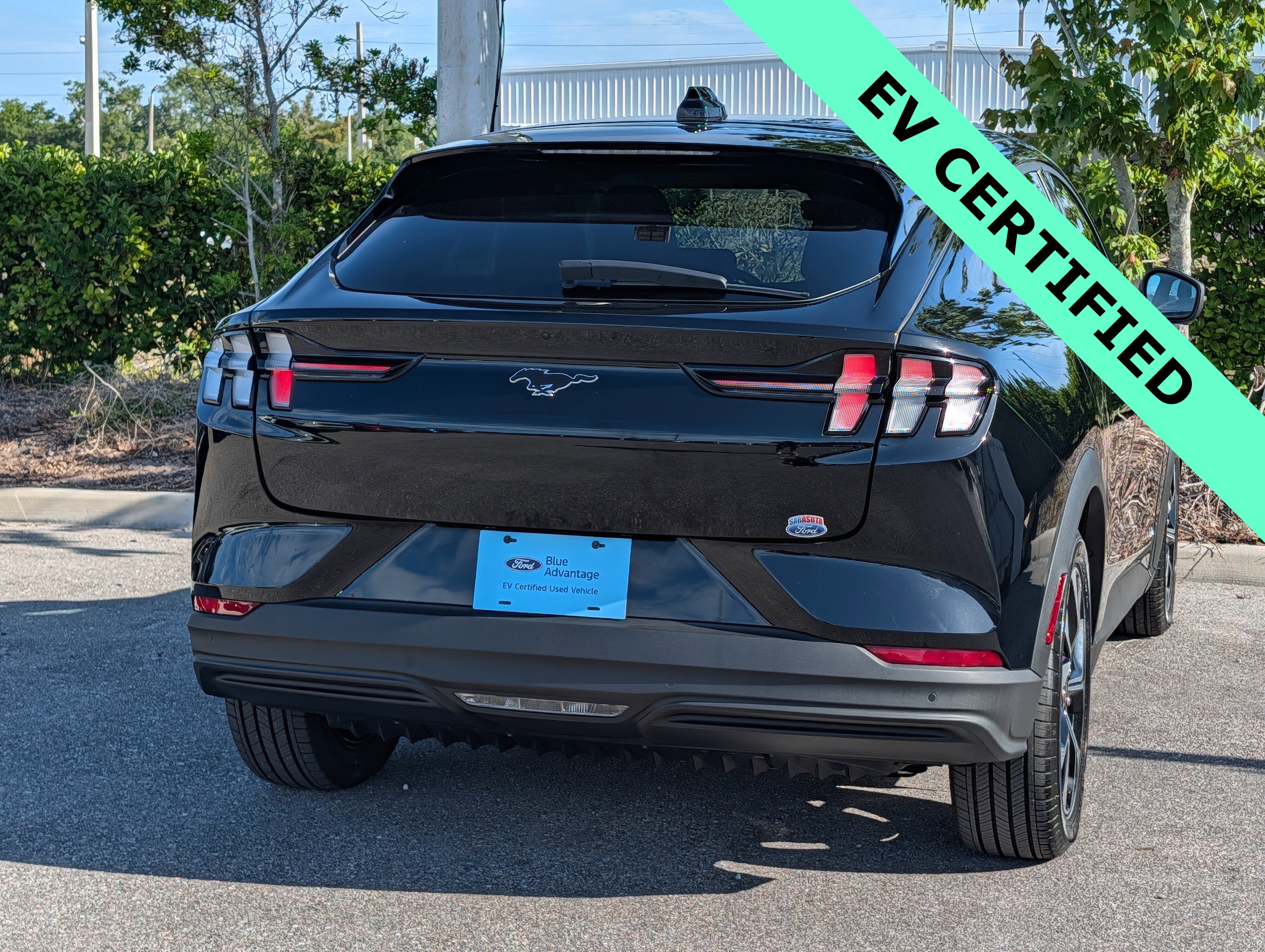 Certified 2025 Ford Mustang Mach-E Select RWD image 4