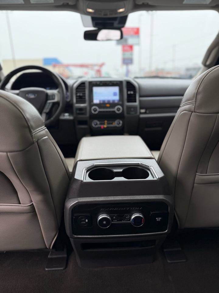Used 2021 Ford Expedition Max XLT image 15