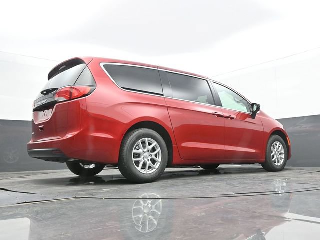 New 2026 Chrysler Voyager LX image 59