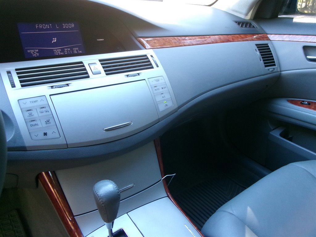 Used 2006 Toyota Avalon Limited image 20