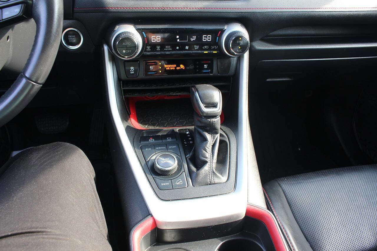 Used 2020 Toyota RAV4 Adventure image 14