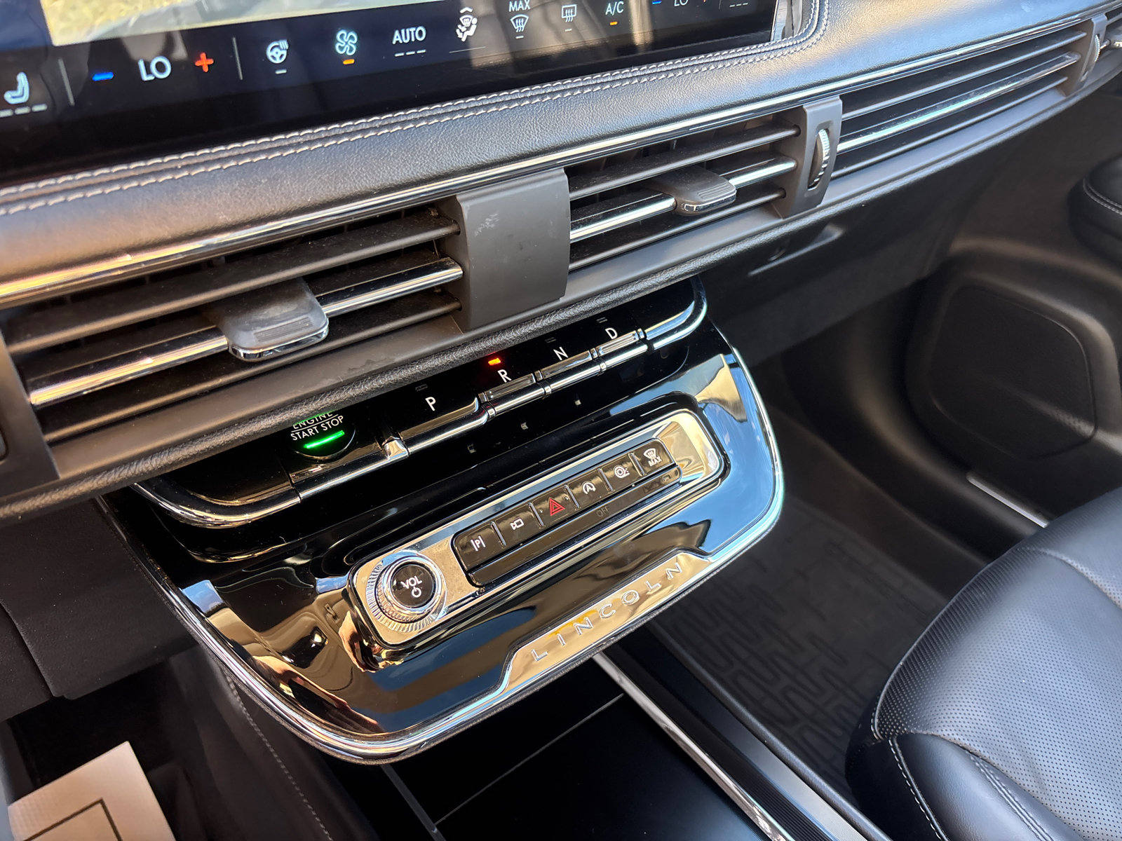 Certified 2023 Lincoln Corsair AWD w/ Equipment Group 101A image 20