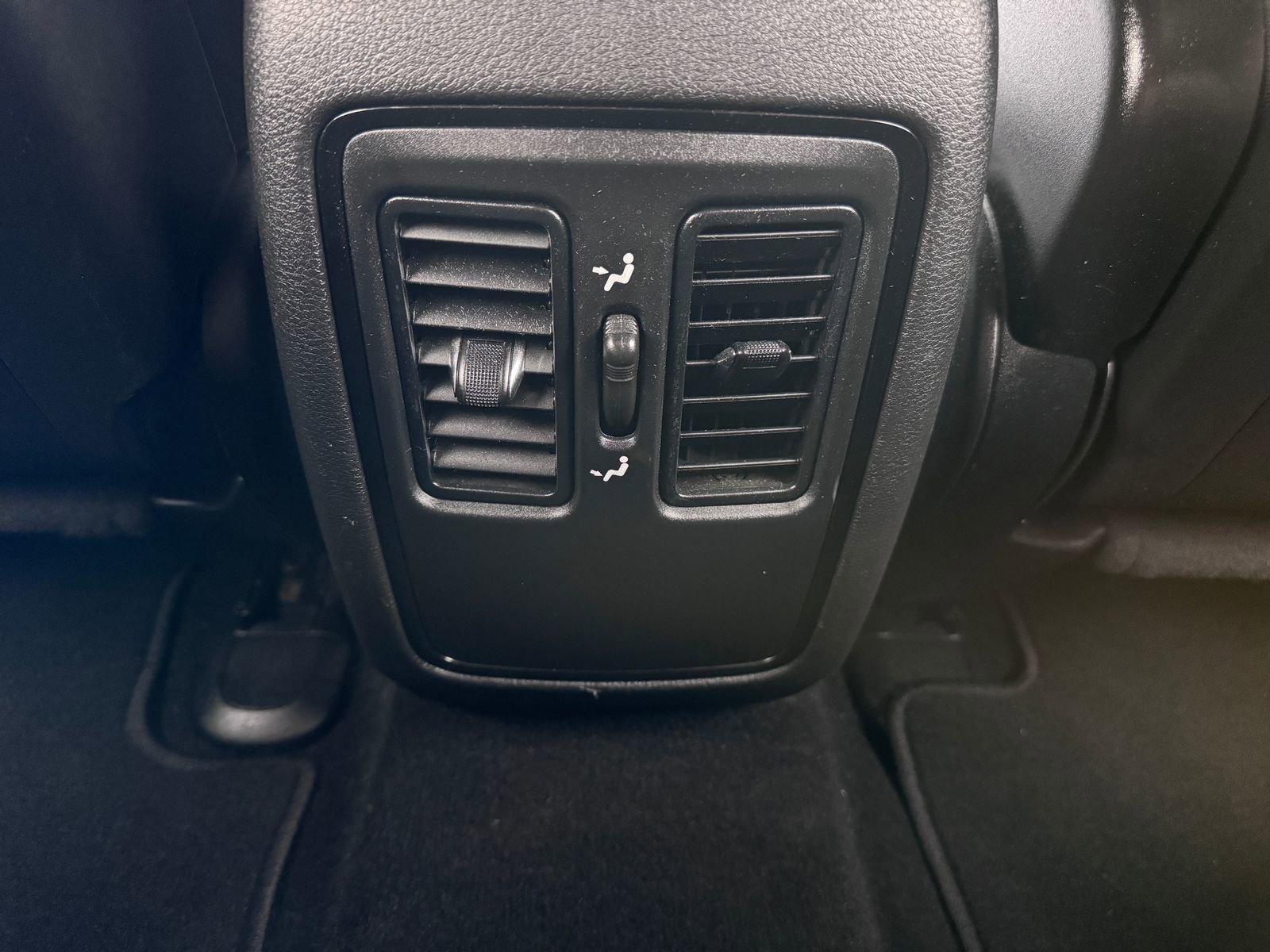 Used 2021 Dodge Durango GT image 27