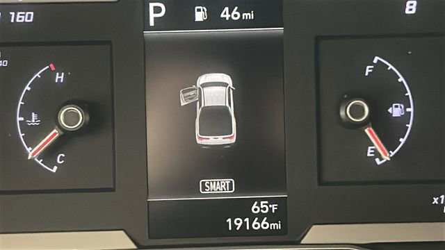 Used 2024 Hyundai Santa Cruz SE FWD image 19