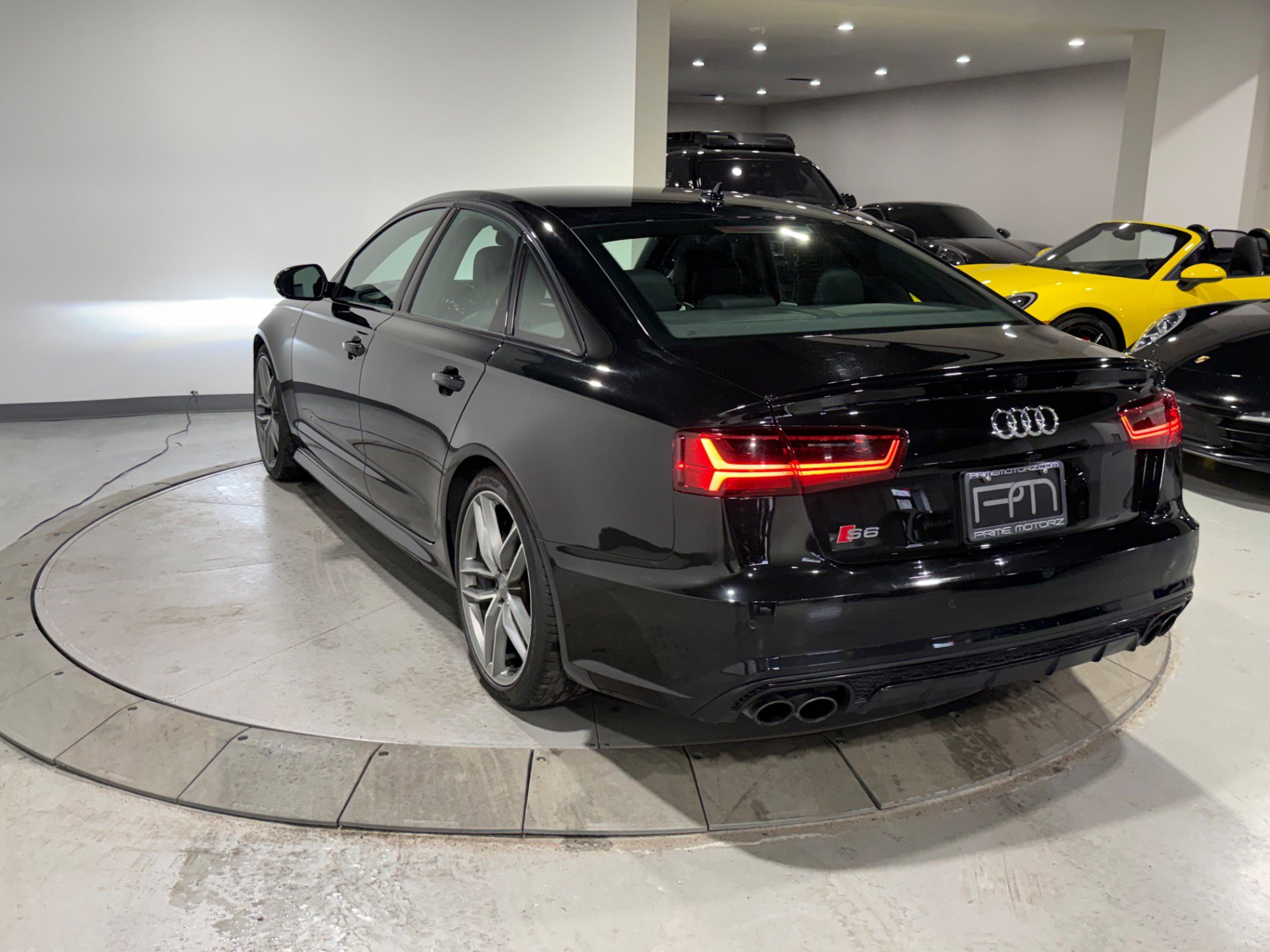 Used 2018 Audi S6 Prestige w/ Prestige Package image 13