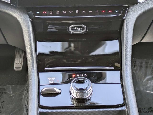 New 2026 Jeep Grand Cherokee L Limited w/ Luxury Tech Group II AWD/4WD image 21
