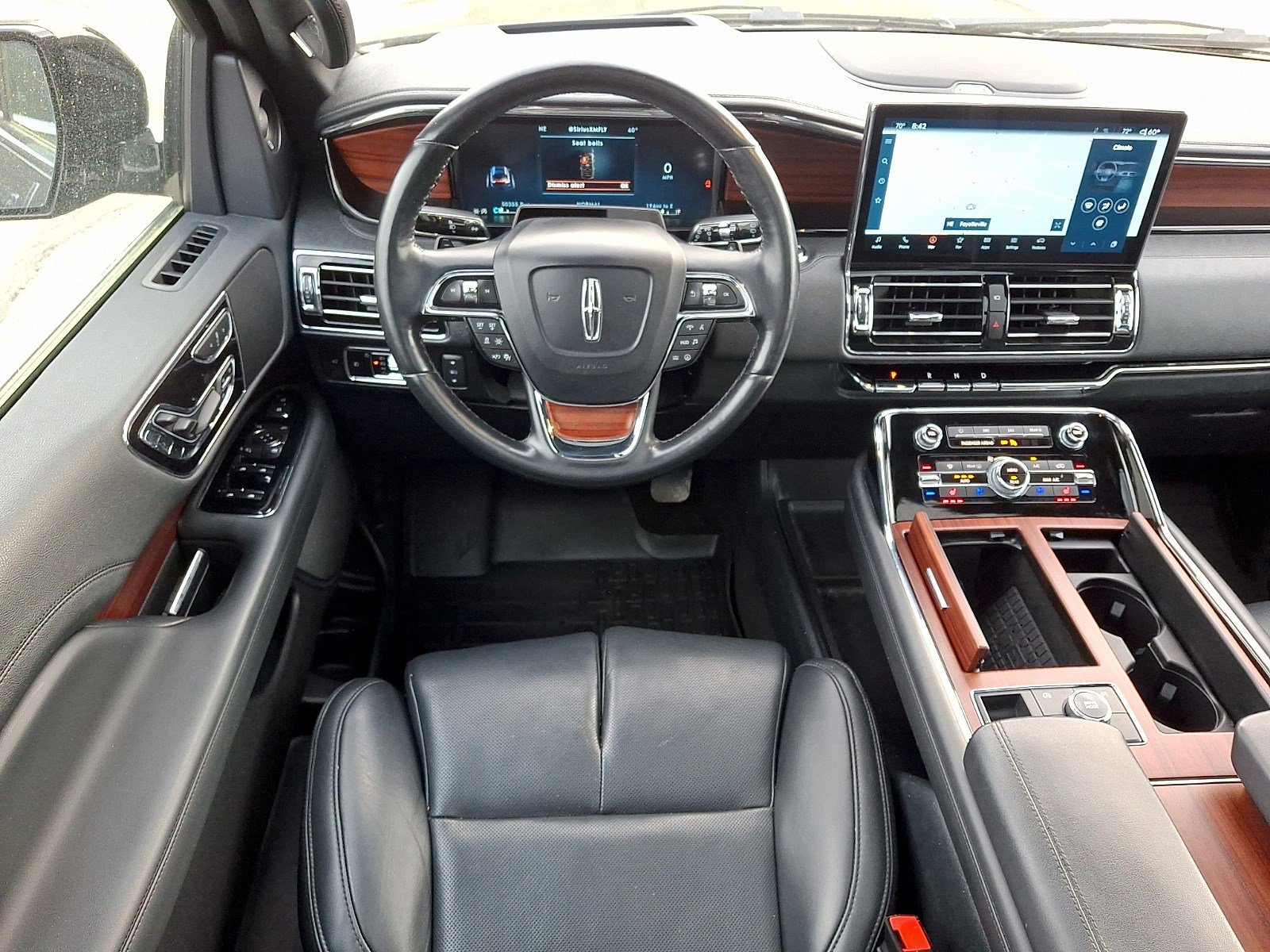 Certified 2023 Lincoln Navigator L Reserve image 10