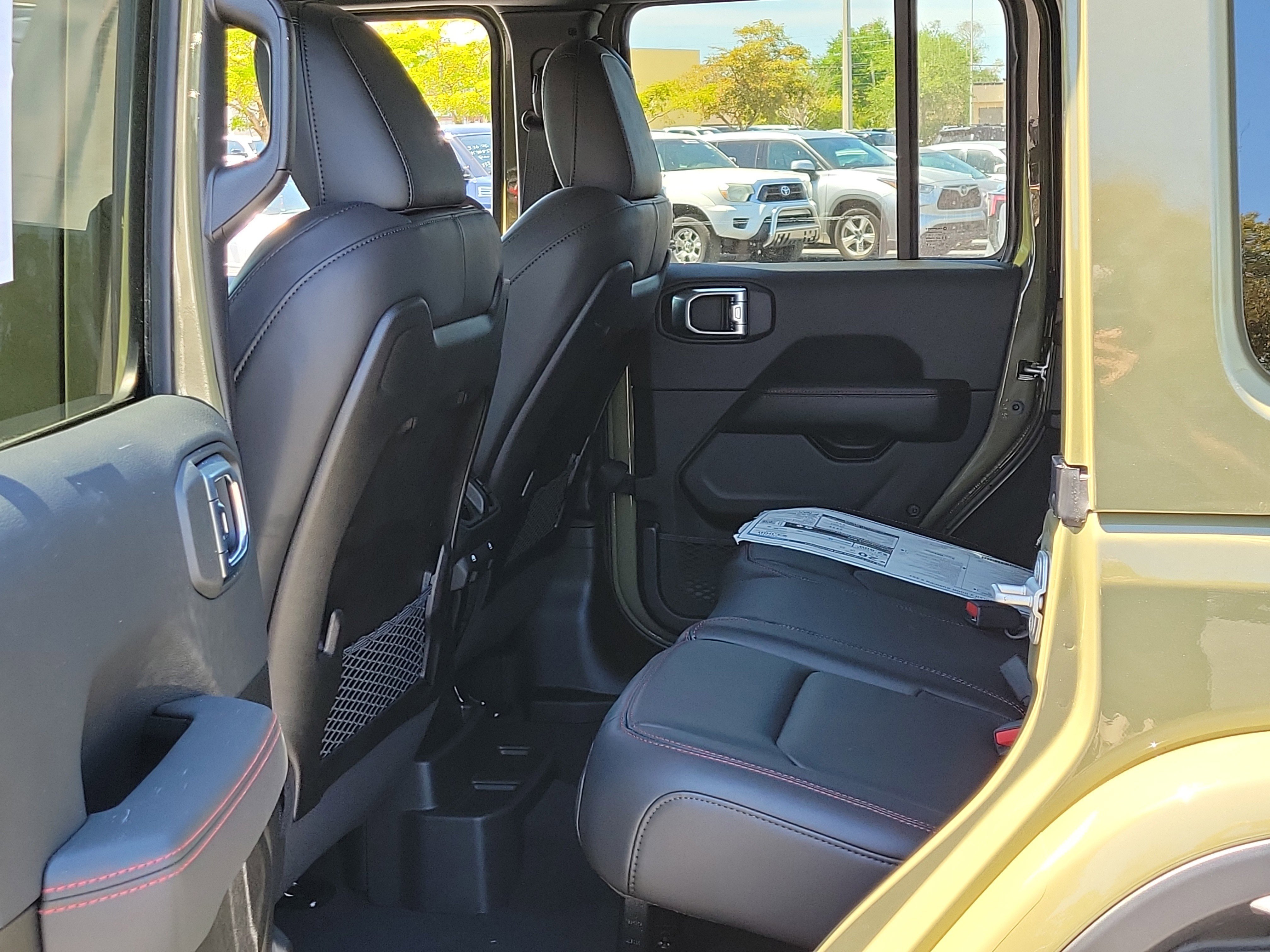 New 2026 Jeep Wrangler Unlimited Rubicon AWD/4WD image 12