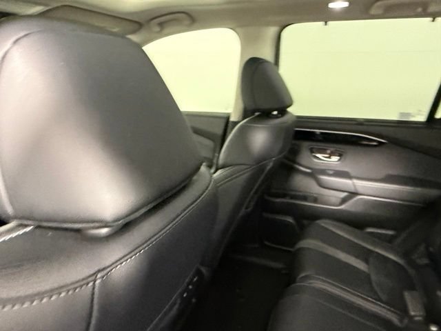 Used 2025 Honda Pilot Touring image 37