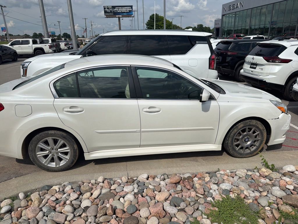 Used 2012 Subaru Legacy 2.5i Premium AWD/4WD image 4