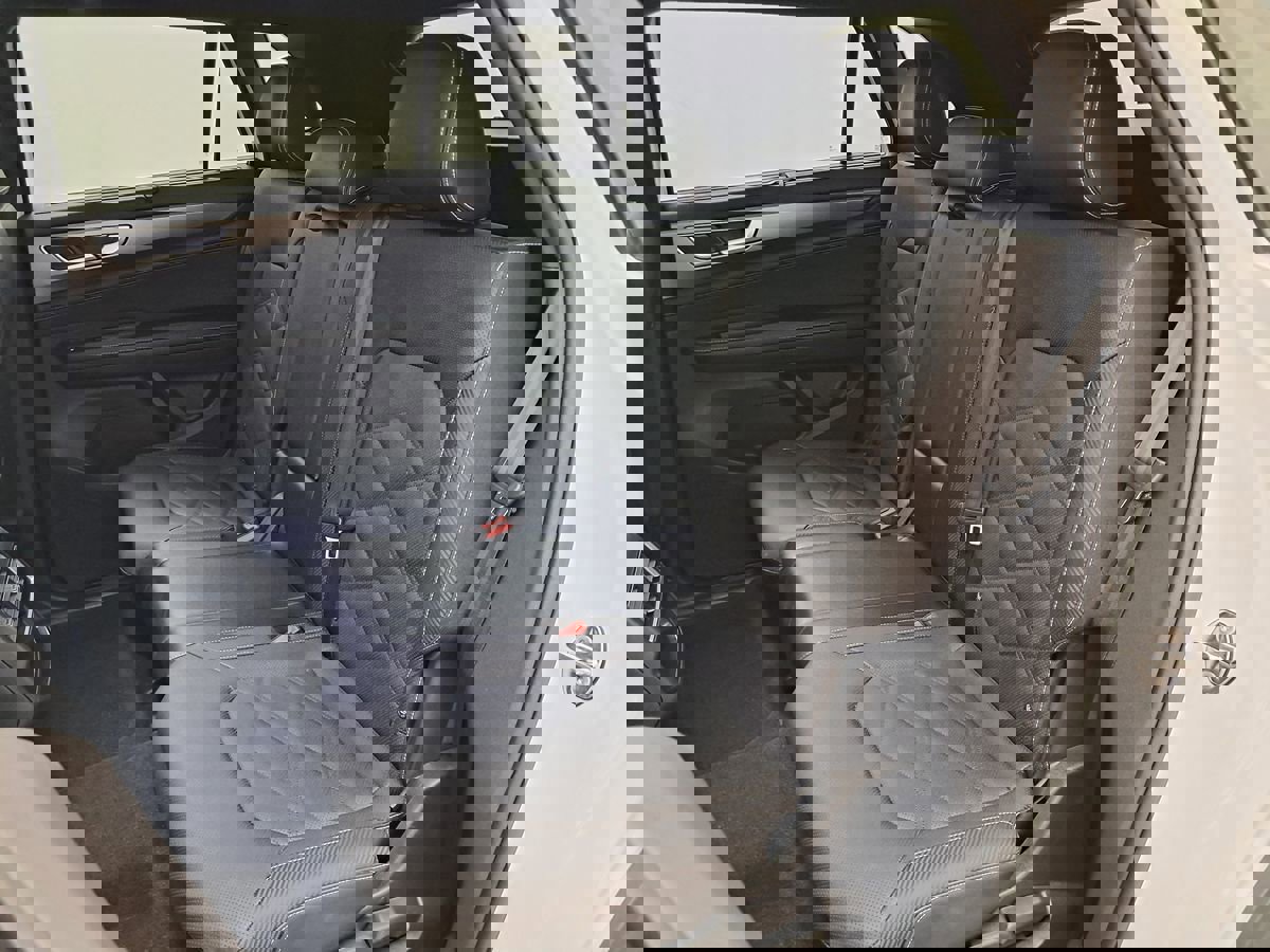 Used 2025 Volkswagen Atlas Cross Sport SE image 46