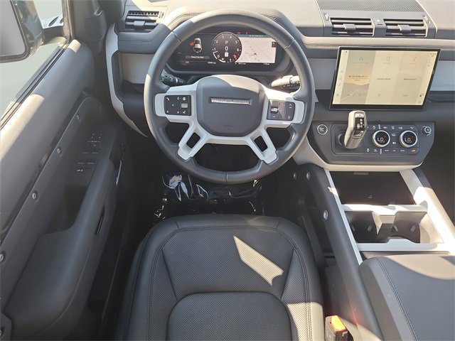 Used 2025 Land Rover Defender 110 S image 16