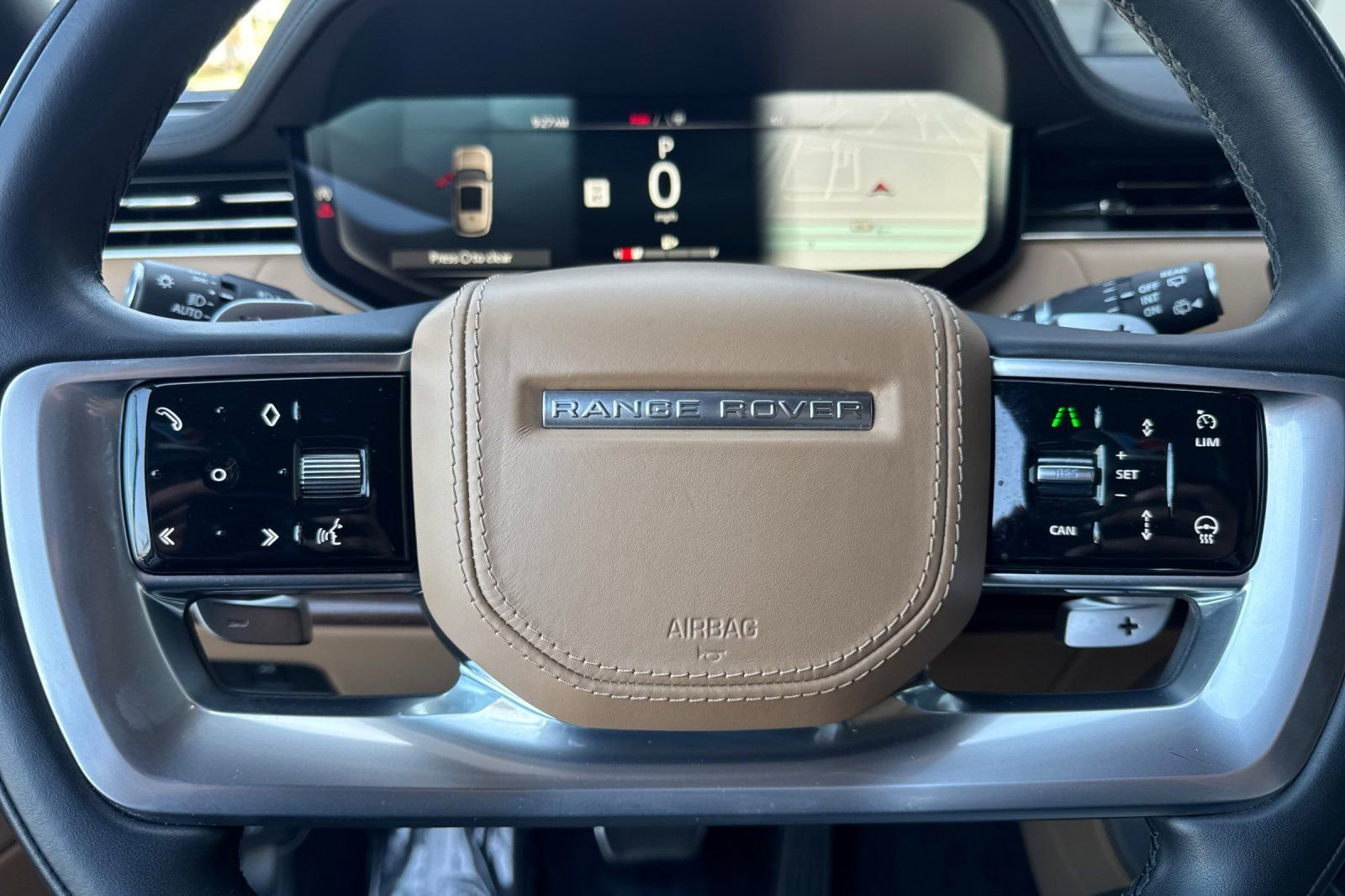 Used 2023 Land Rover Range Rover SE image 27