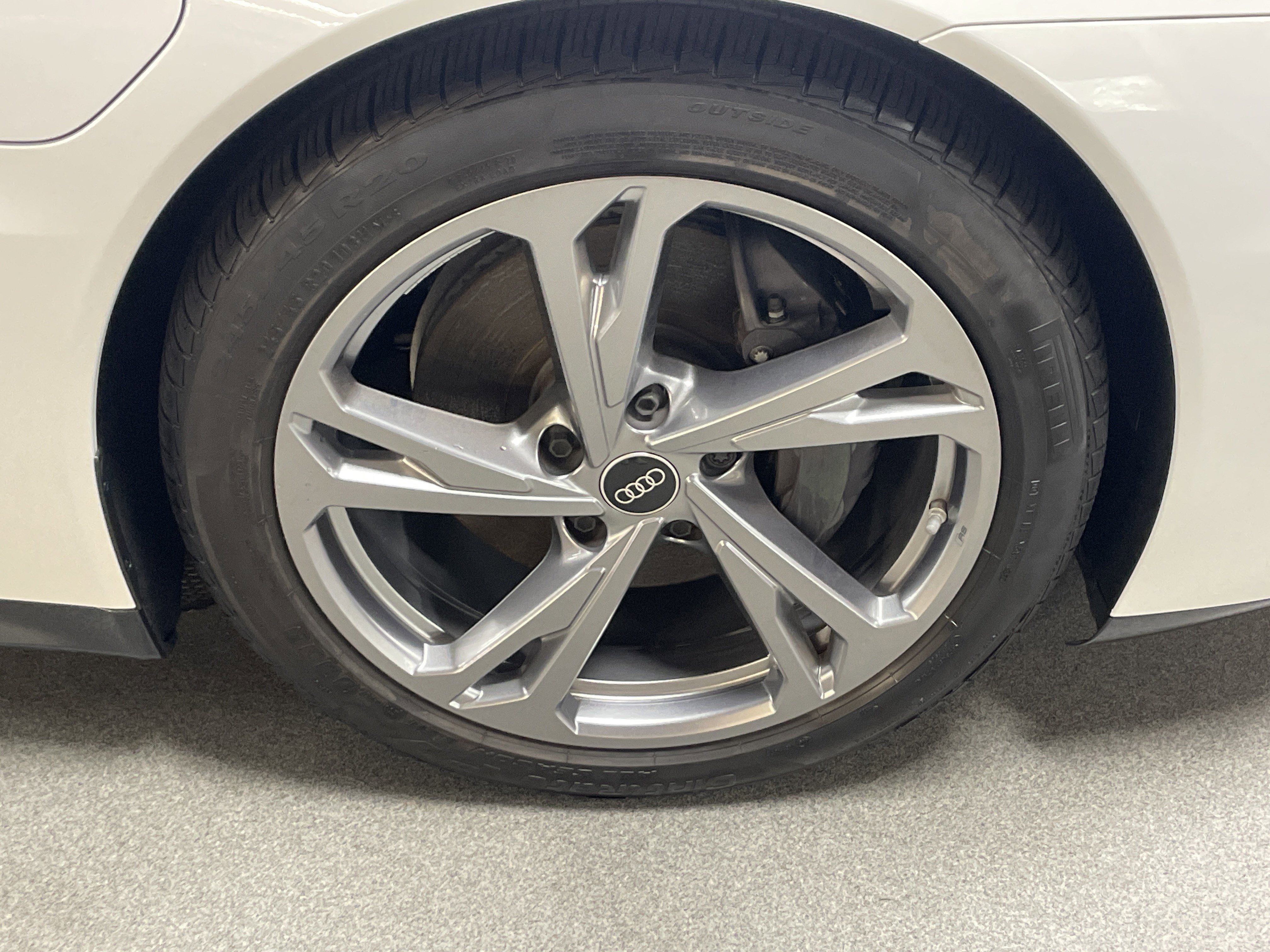 Used 2023 Audi e-tron GT Premium Plus image 16