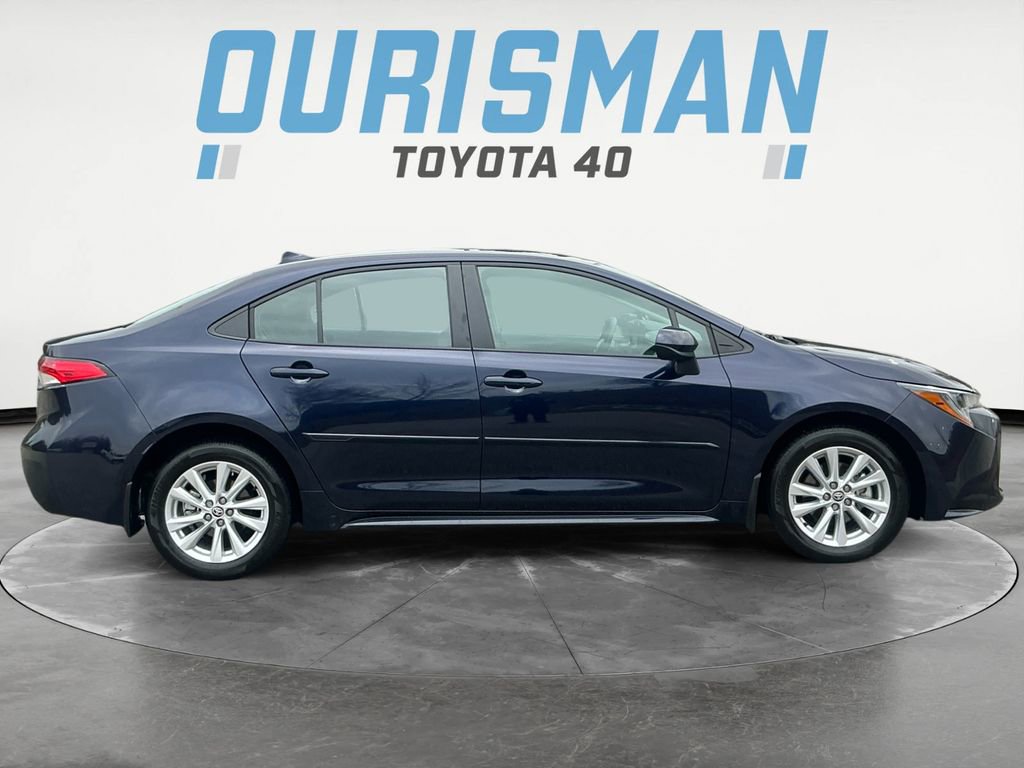 Certified 2025 Toyota Corolla LE image 8