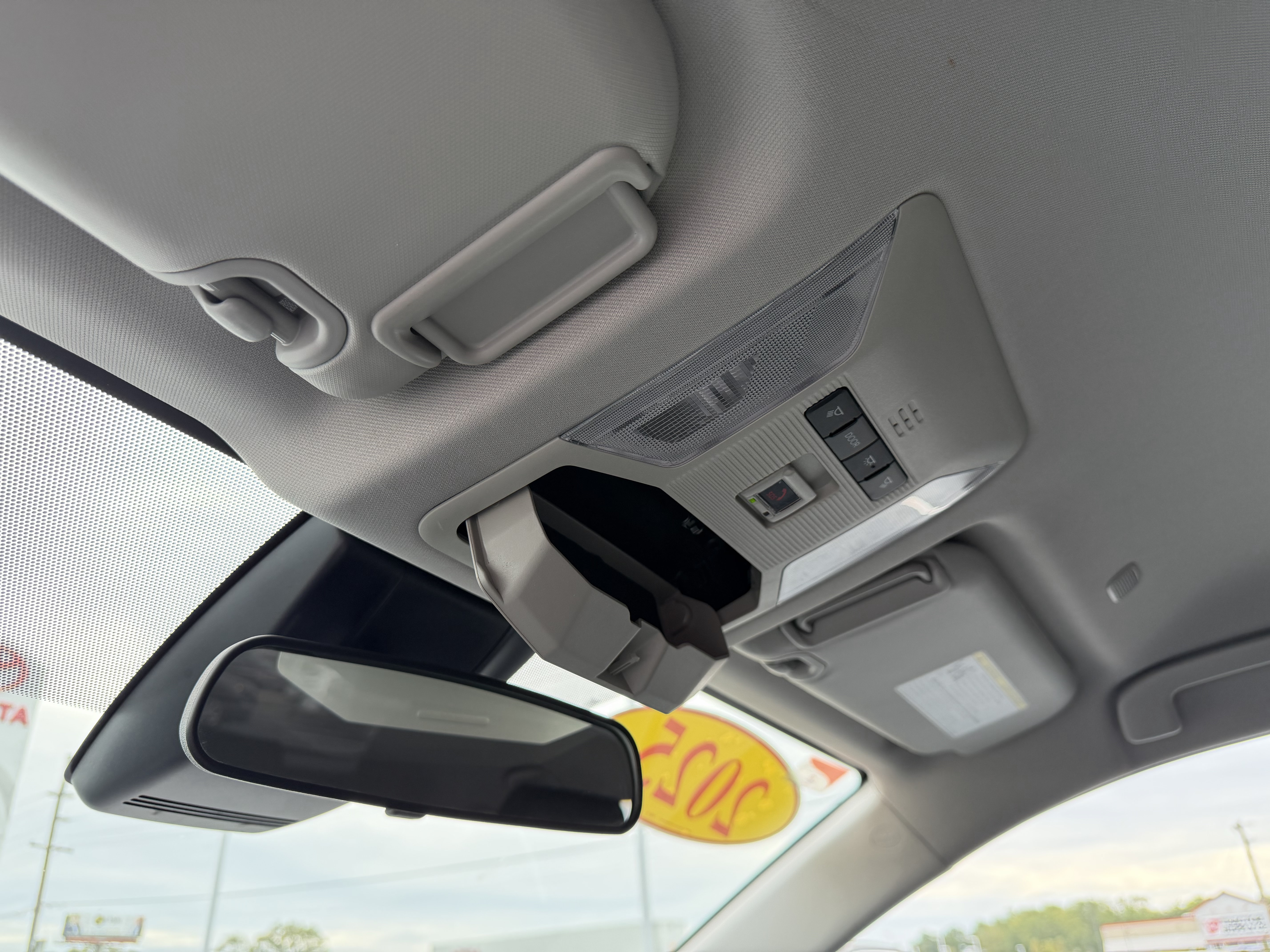 Certified 2025 Toyota RAV4 XLE AWD/4WD image 27