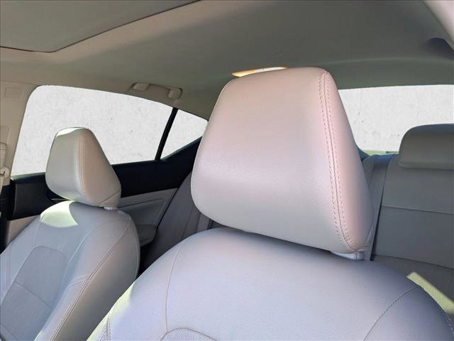 Used 2020 Nissan Altima 2.5 Platinum image 14