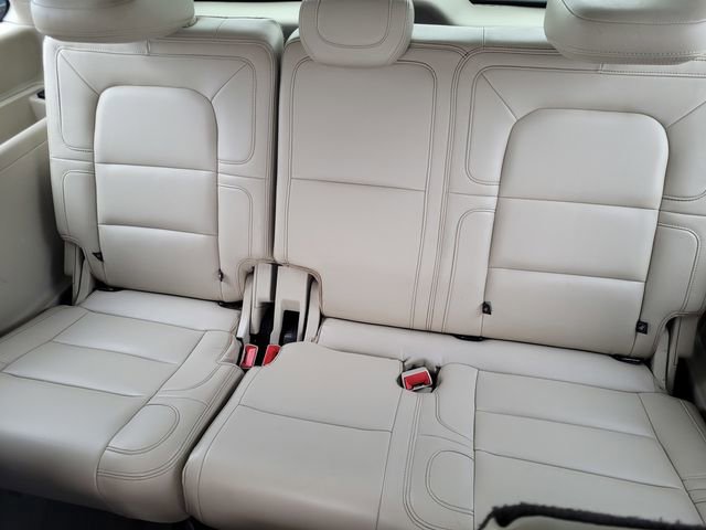 Used 2020 Lincoln Navigator Reserve image 12