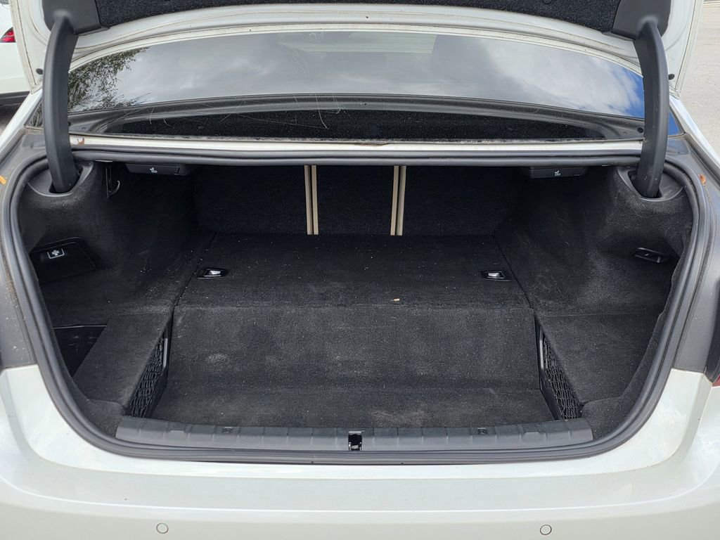 Used 2018 BMW 530e image 9