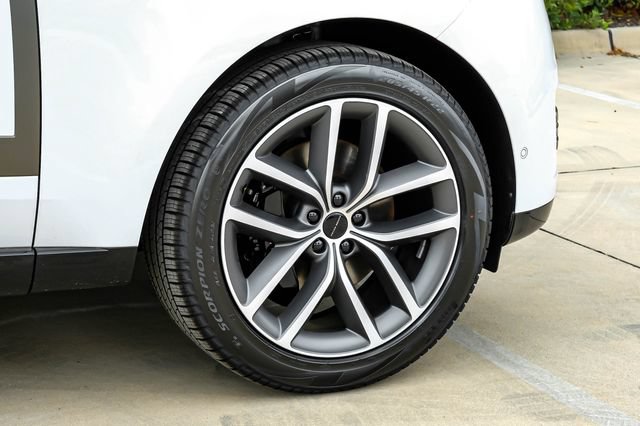 New 2026 Land Rover Range Rover SE AWD/4WD image 68