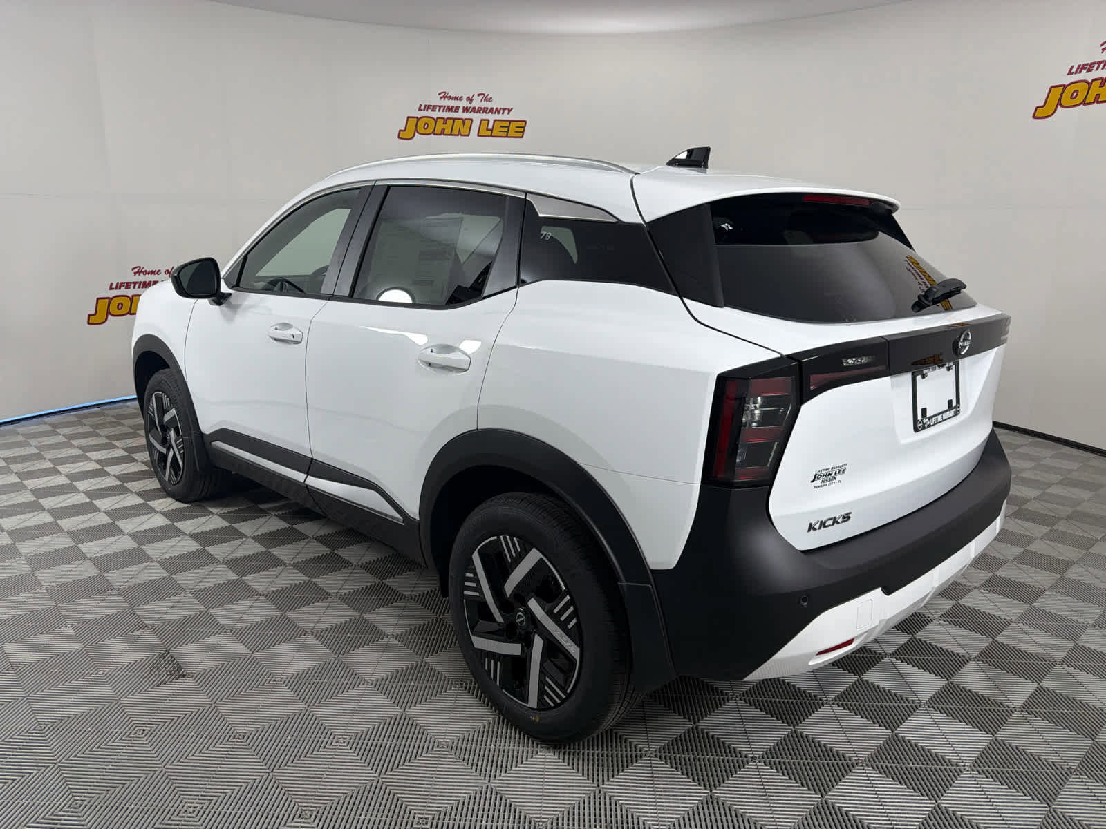 New 2026 Nissan Kicks SV image 3