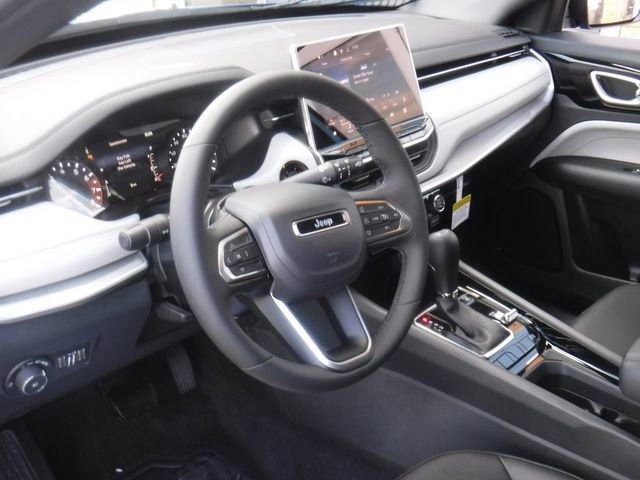 New 2026 Jeep Compass Limited image 12