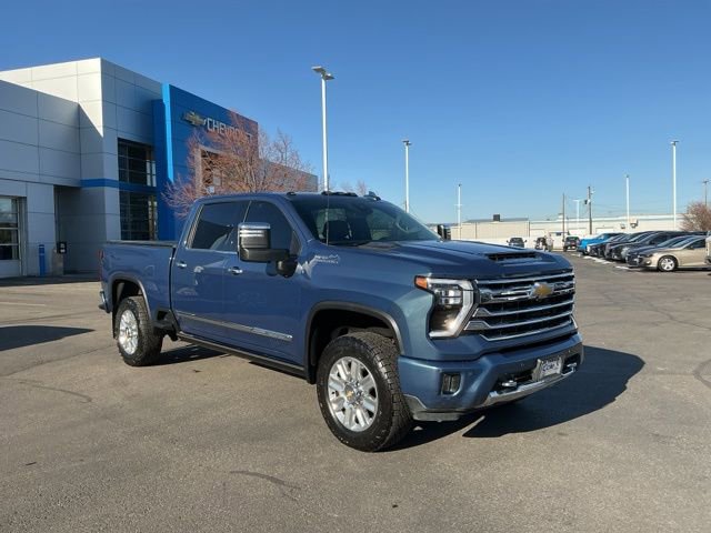 Used 2024 Chevrolet Silverado 3500 High Country w/ Technology Package image 1