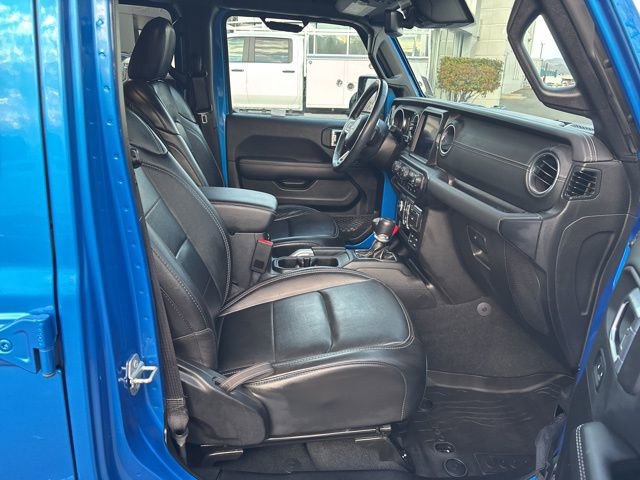 Used 2022 Jeep Wrangler Unlimited Sahara w/ Dual Top Group image 29