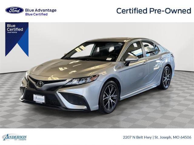 Used 2022 Toyota Camry SE image 1