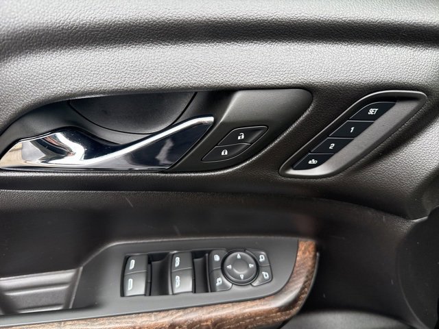 Used 2023 GMC Acadia Denali w/ Black Diamond Edition image 10