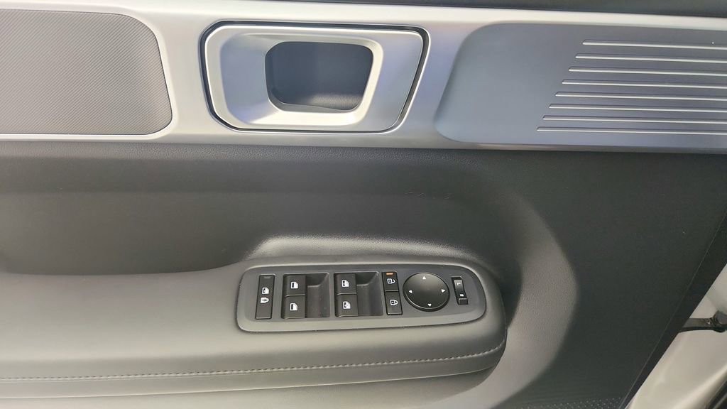 Used 2024 Hyundai Santa Fe XRT image 25