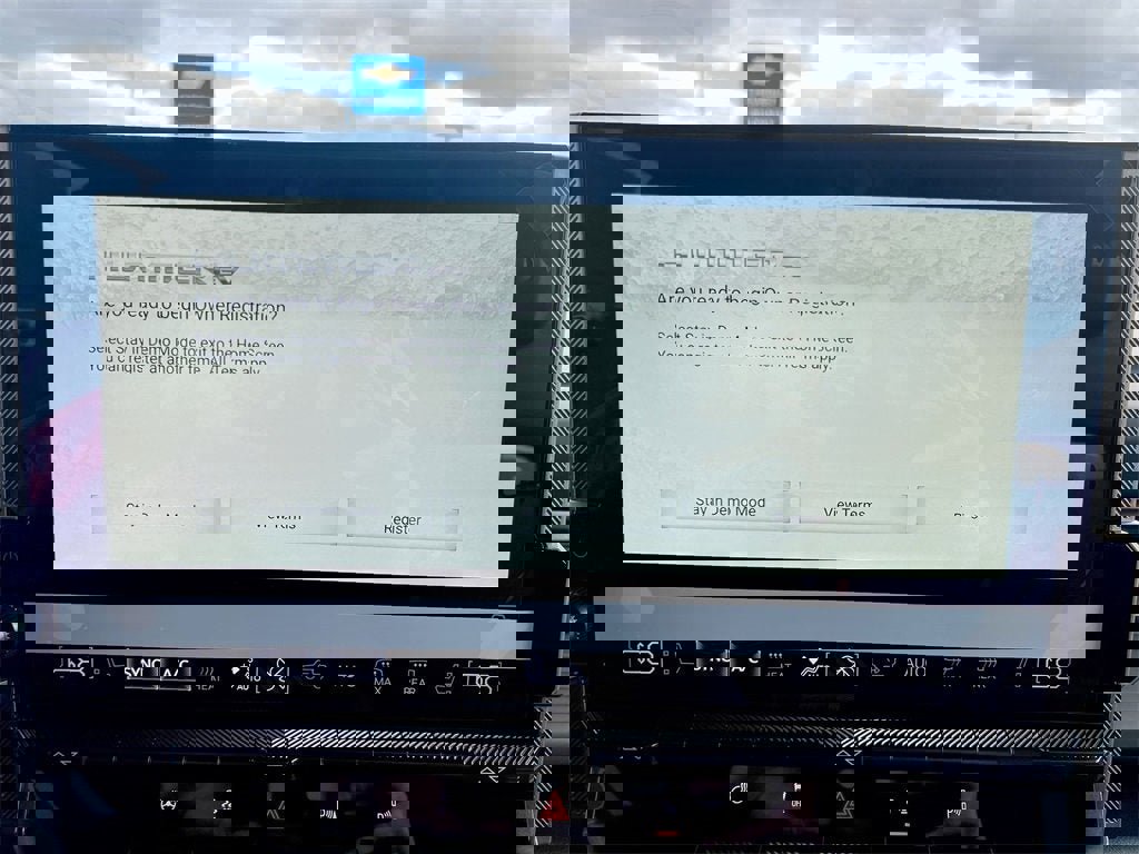 New 2025 GMC Hummer EV 2X image 13