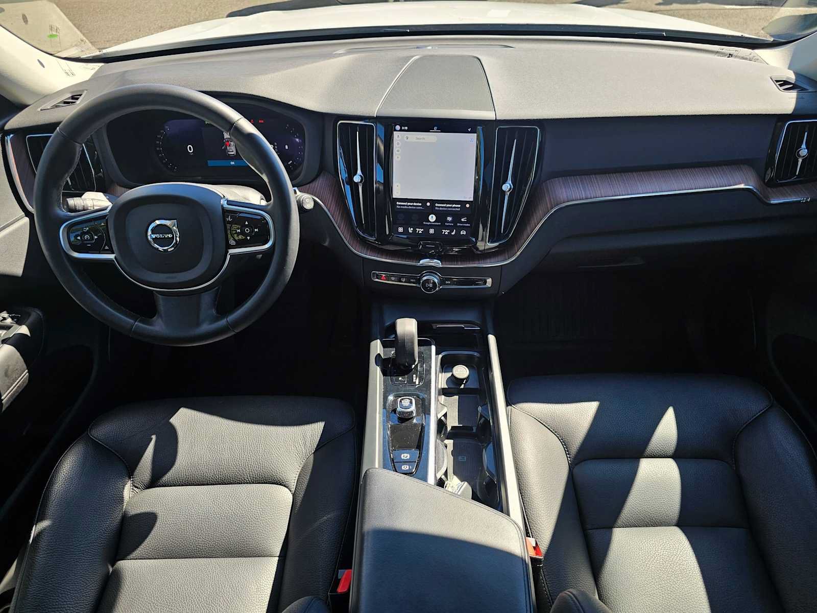 Used 2023 Volvo XC60 B5 Plus w/ Protection Package Premier AWD/4WD image 20