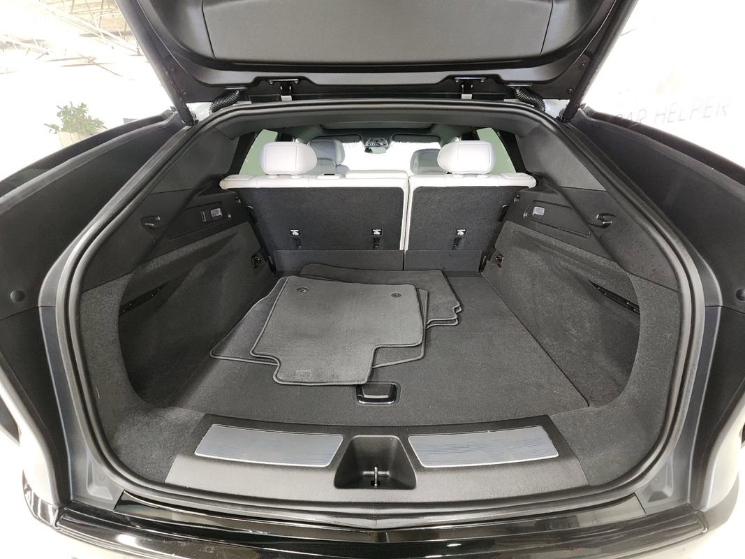 Used 2024 Cadillac Lyriq Sport image 14