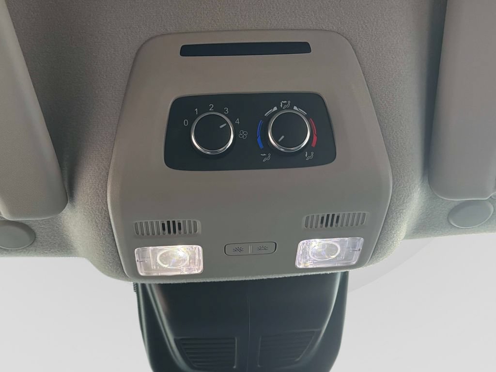 Used 2024 Ford Transit 350 XLT RWD image 24