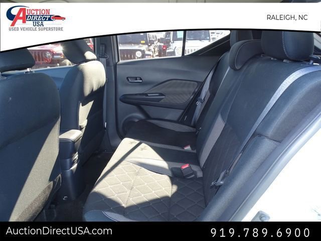 Used 2020 Nissan Kicks SV image 11