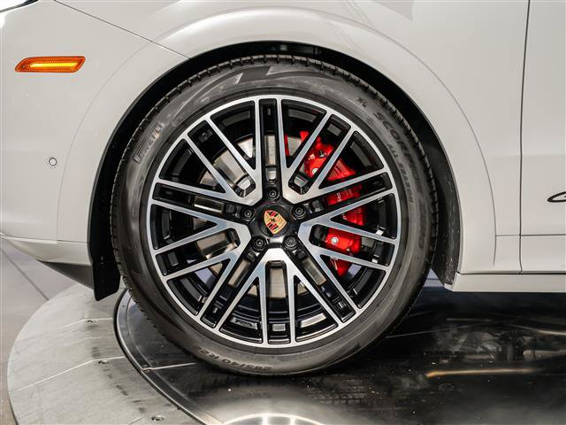 New 2026 Porsche Cayenne GTS AWD/4WD image 14