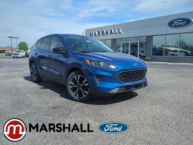 Used 2022 Ford Escape SE w/ SE Sport Appearance Package