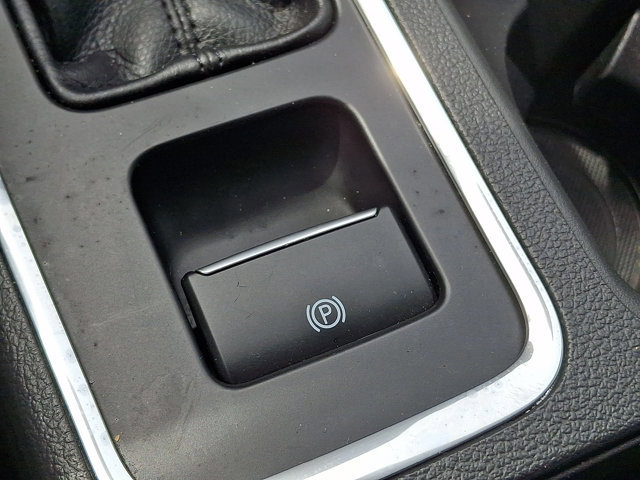 Used 2018 Ford Escape SE w/ SE Sync 3 Package image 23