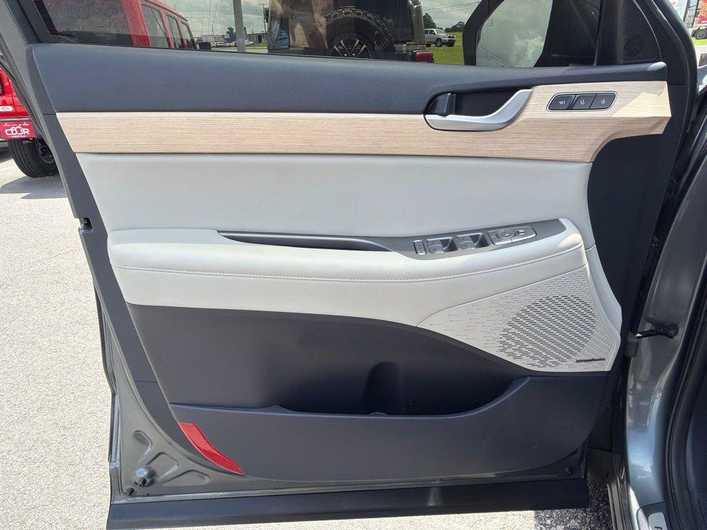 Used 2024 Hyundai Palisade Limited AWD/4WD image 31