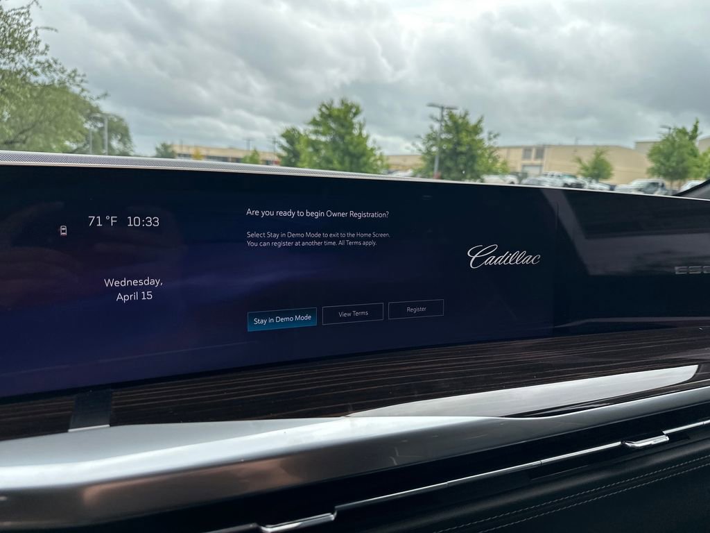 New 2026 Cadillac Escalade ESV Luxury w/ LPO, Floor Liner Package AWD/4WD image 40