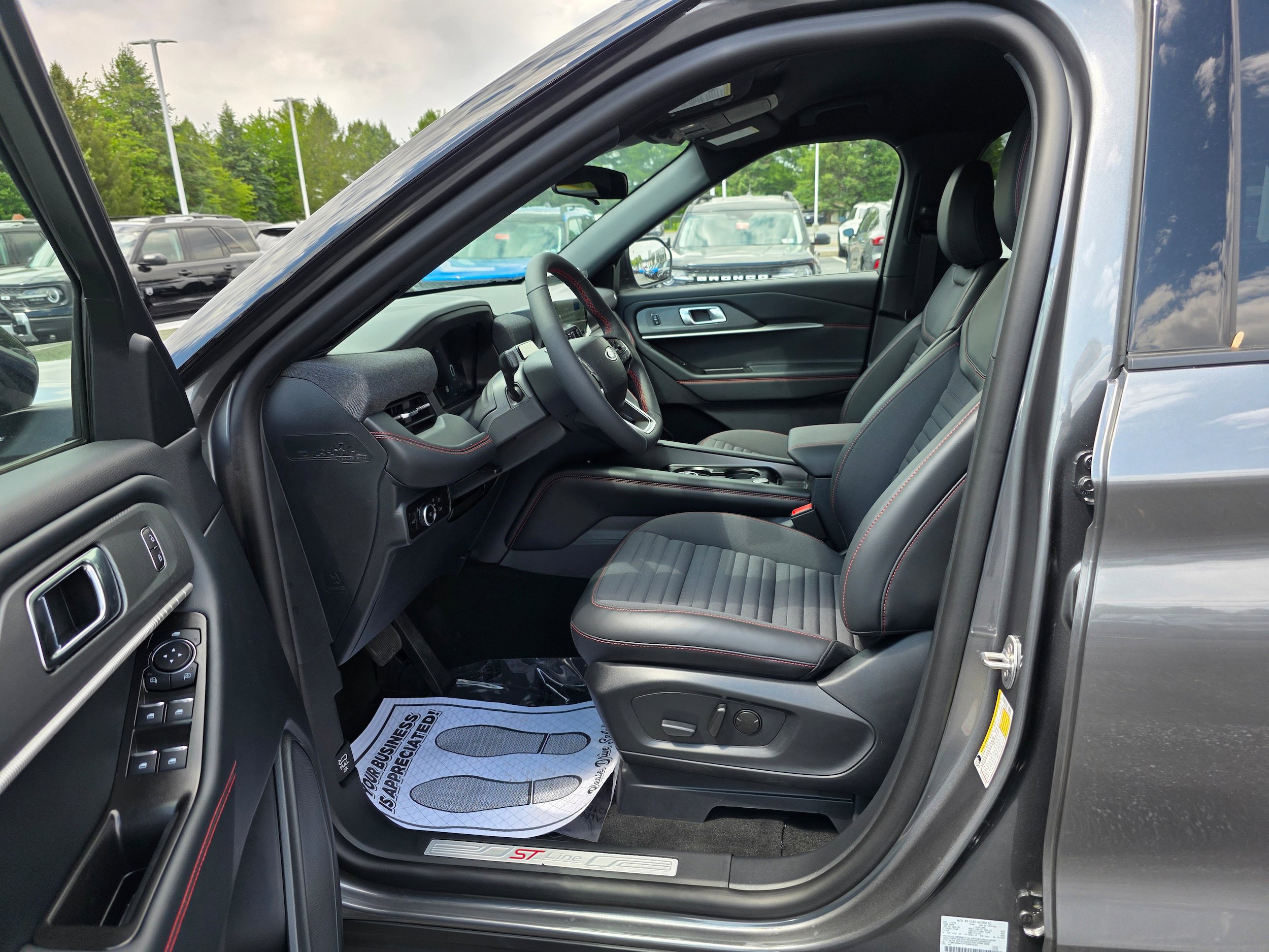 New 2026 Ford Explorer ST-Line AWD/4WD image 21