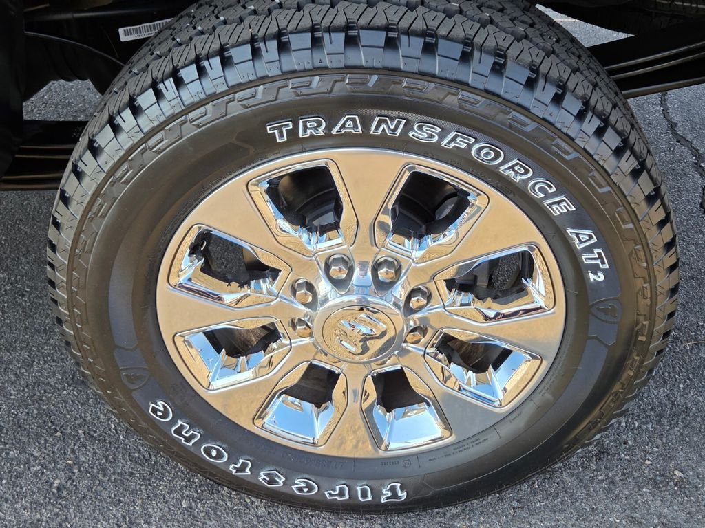 Used 2024 RAM 3500 Limited AWD/4WD image 11