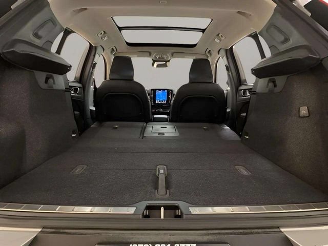Used 2025 Volvo XC40 B5 Plus AWD/4WD image 84