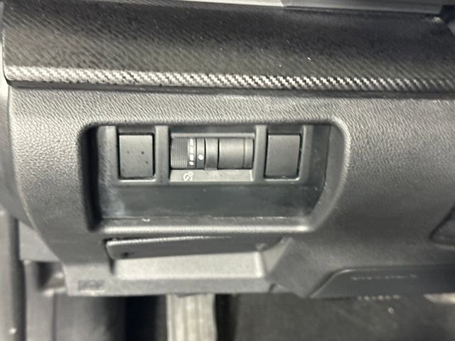 Used 2024 Subaru Crosstrek 2.0i Premium image 19