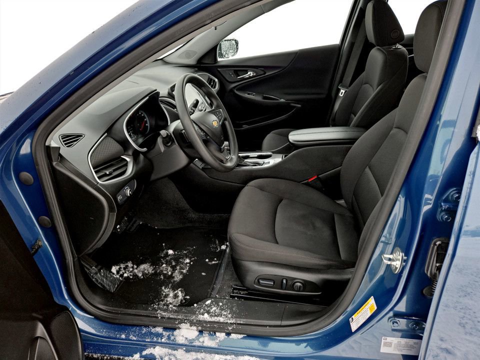 Used 2024 Chevrolet Malibu LT image 29