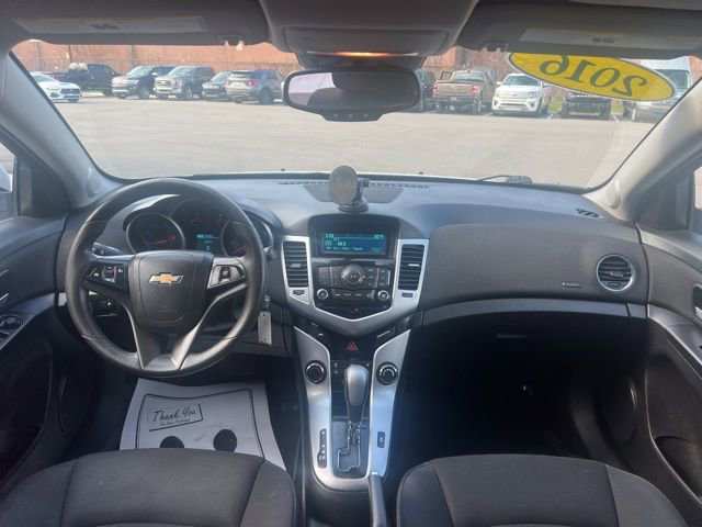 Used 2016 Chevrolet Cruze LT image 16