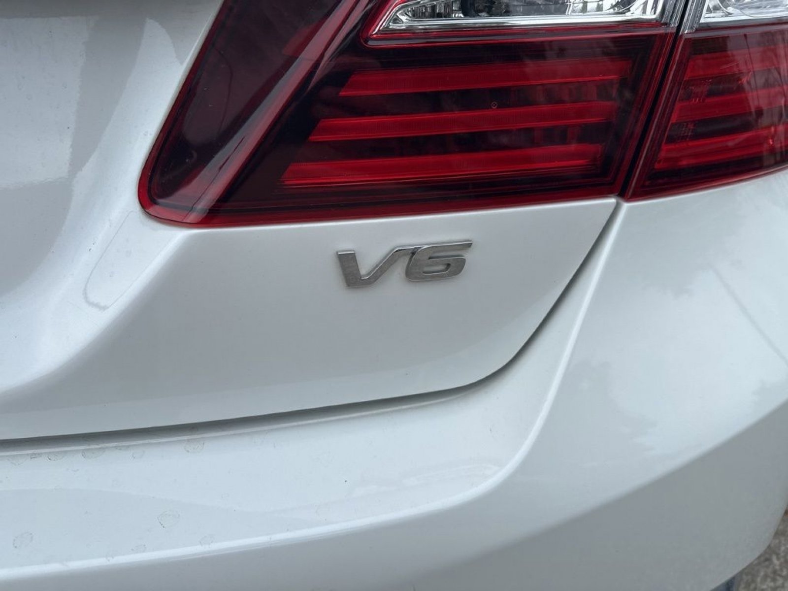 Used 2016 Honda Accord EX-L image 10