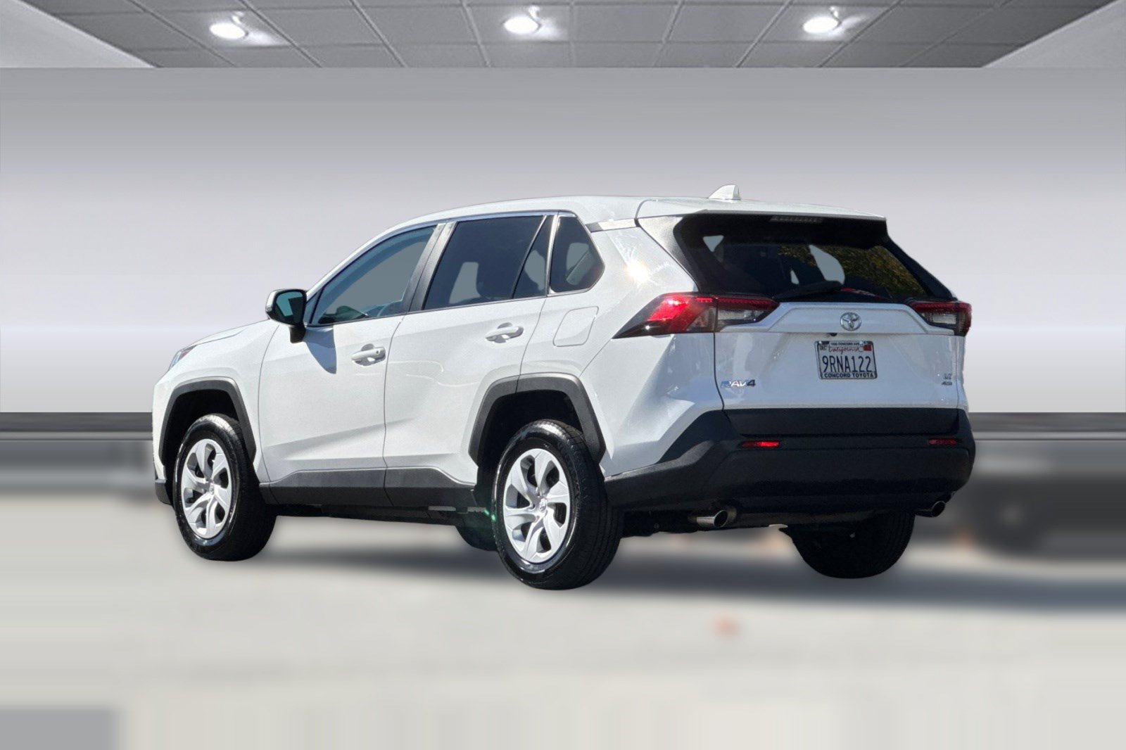 Certified 2024 Toyota RAV4 LE AWD/4WD image 3